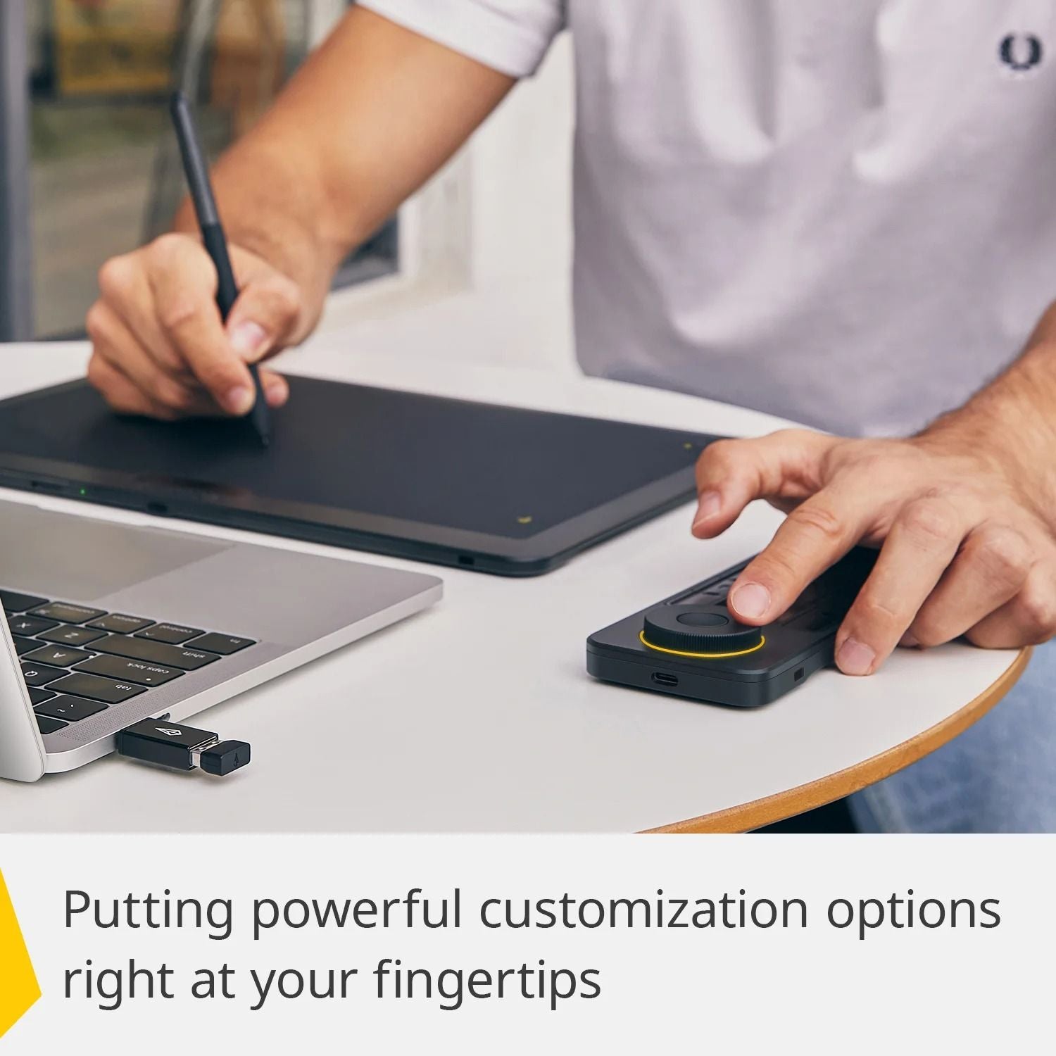 Wireless Shortcut Control Pad For Artists And Creators 3