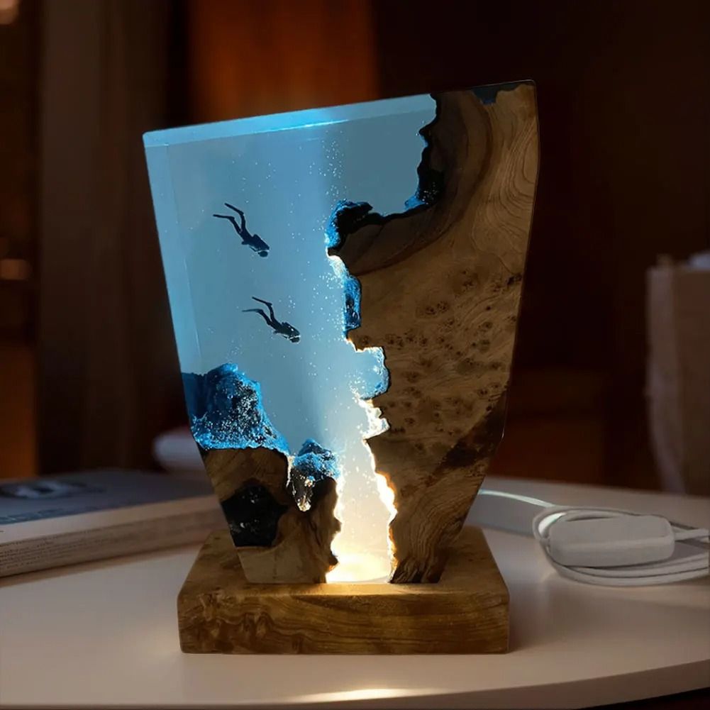 Seabed Exploration Diver Resin Table Light Deep Sea Diver Night Light for Bedroom or Office
