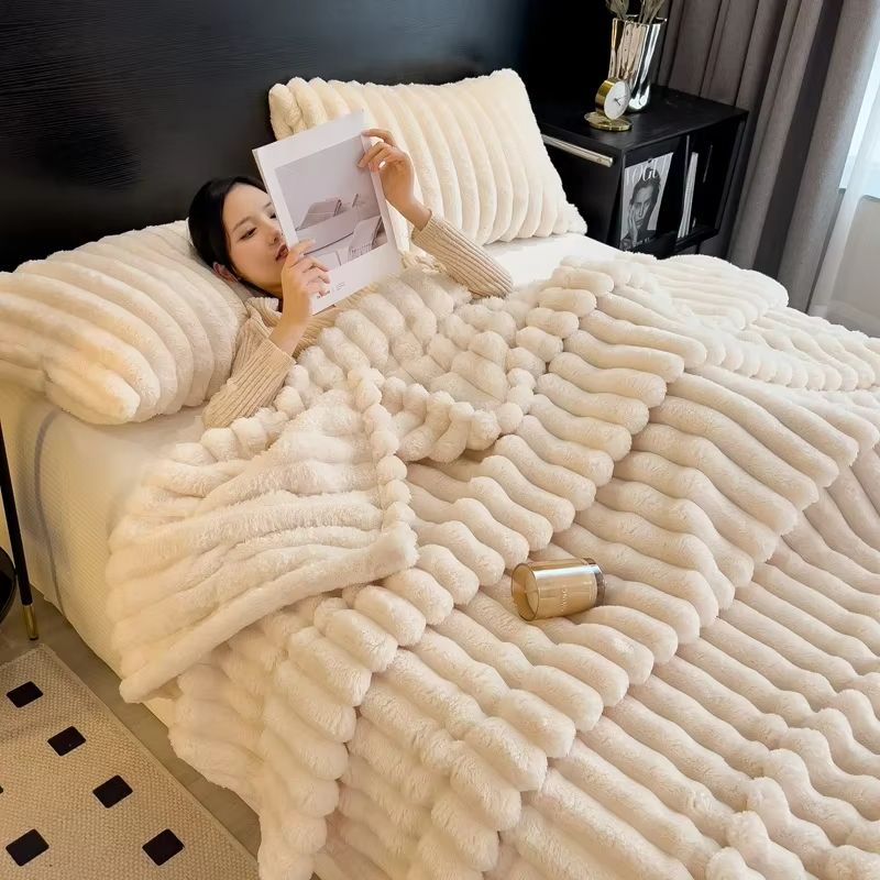 CozyStripes Thickened Multifunctional Throw Blanket 2