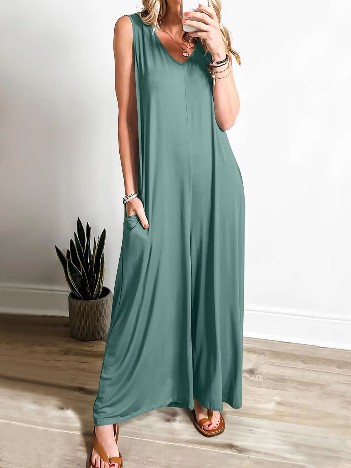 Summer V Neck Wide Leg Jumpsuit  Loose Backless Sleeveless Overalls With Pockets 8