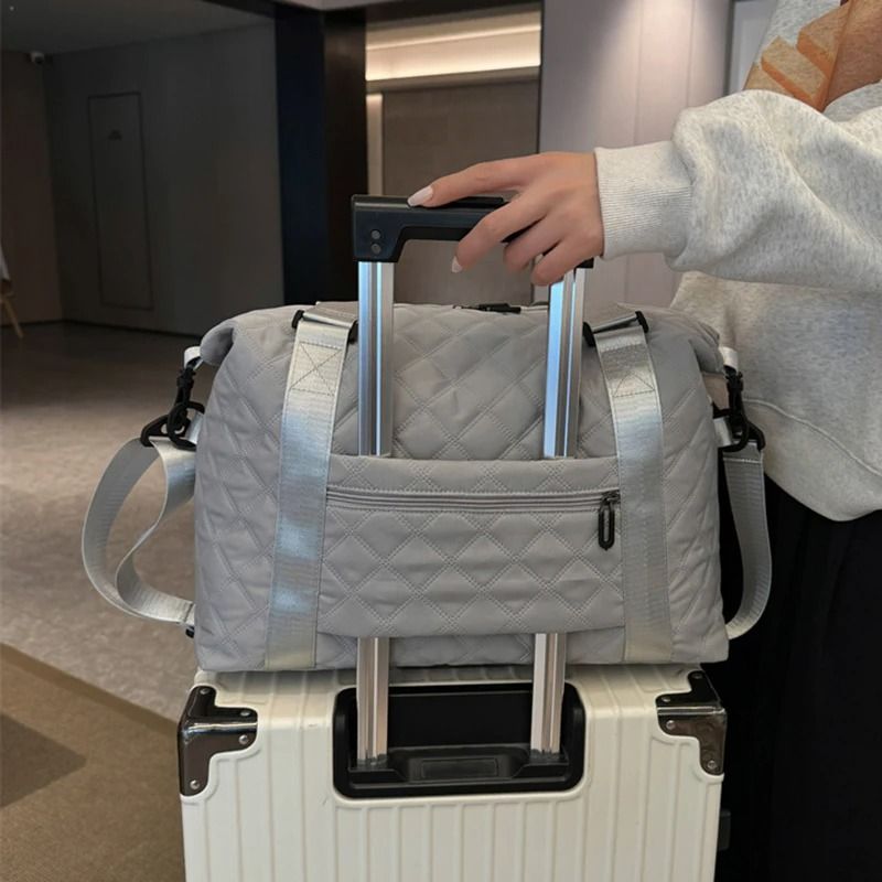 Large Capacity Waterproof Travel And Sports Bag With Shoulder Strap 5