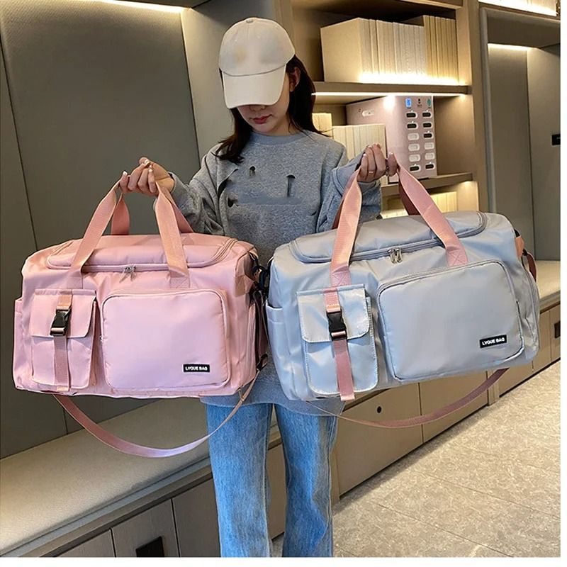 Large Capacity Dry And Wet Separation Sports And Travel Bag With Shoe Compartment 2