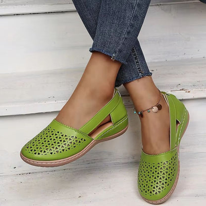 Womens Retro Mary Jane Summer Flat Sandals – Comfortable Round Toe Shoes with Button Detail