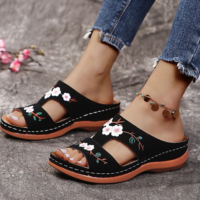 Women Embroidered Flower Leather Wedge Slippers 1
