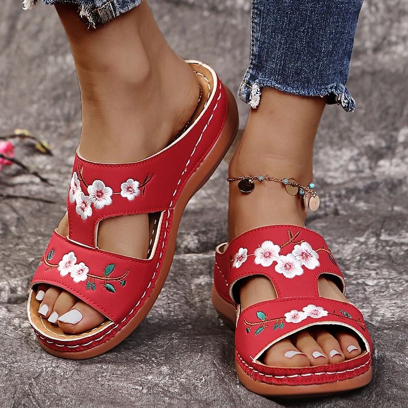 Women Embroidered Flower Leather Wedge Slippers 3