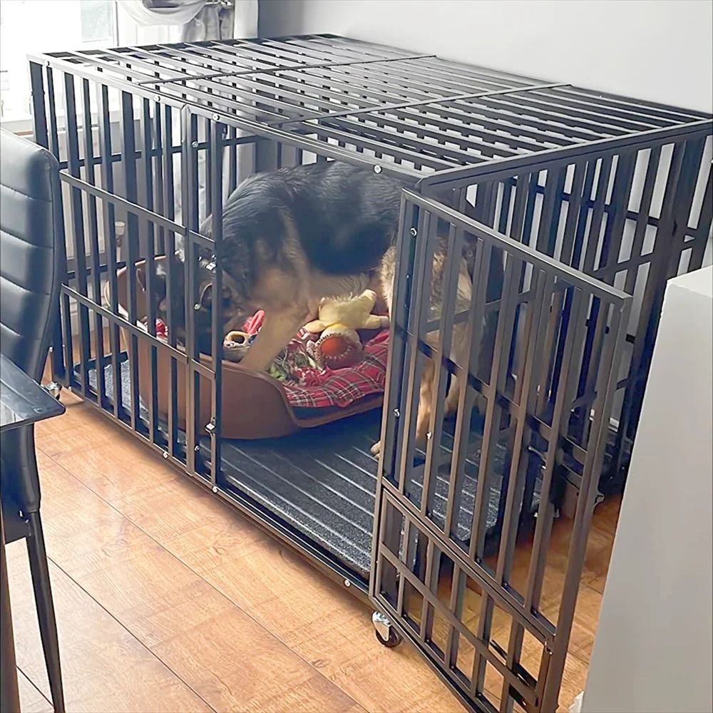 Heavy Duty Metal Dog Crate With Lockable Wheels And Tray 1