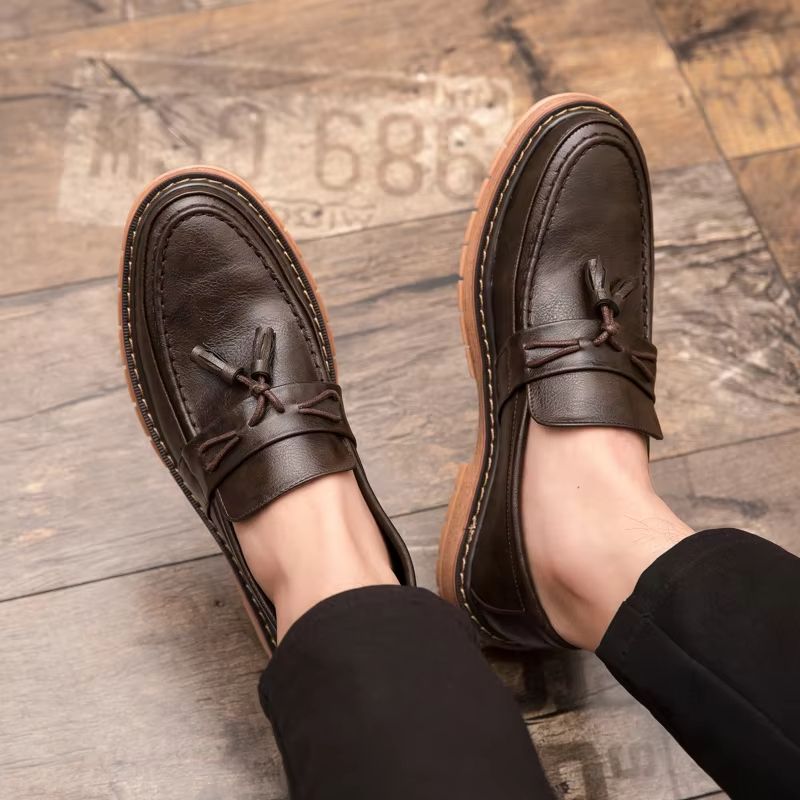 Mens Slip On Leather Loafers Retro Casual Shoes Thick Sole Round Toe Handmade Fringe Design 2