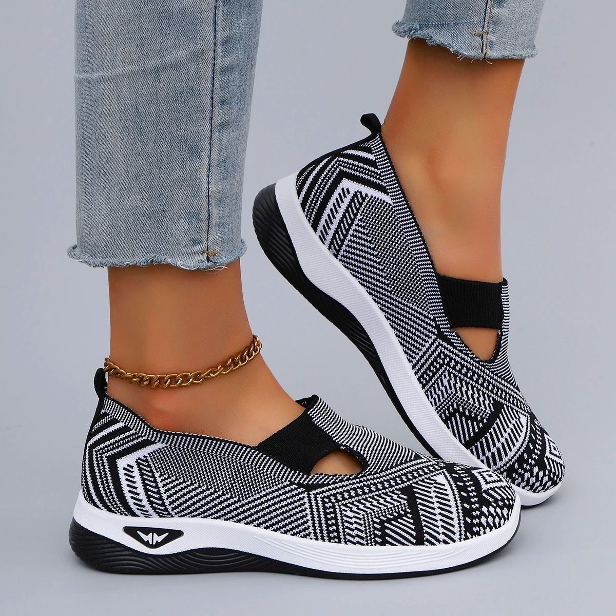 Lightweight Breathable Mesh Womens Flat Shoes For Summer 3