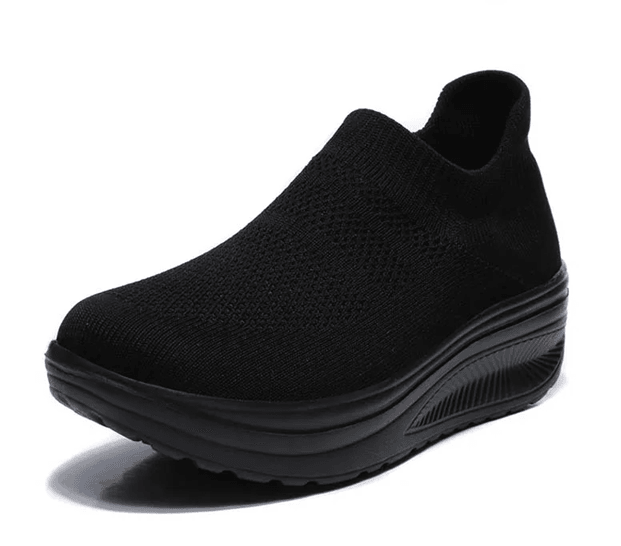 StrideEase Womens Slip On Platform Sneakers 8