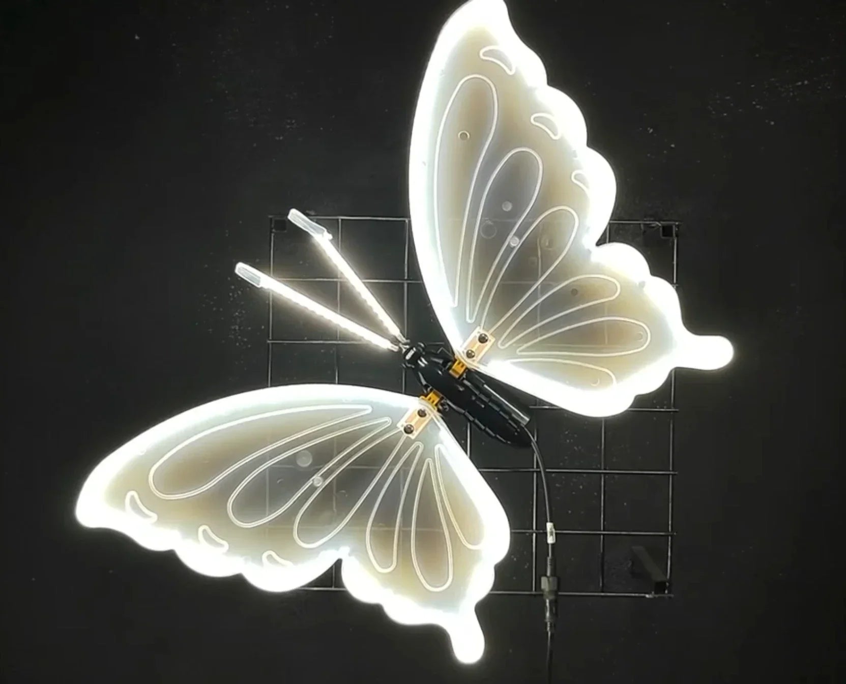 2 Pieces LED Outdoor Simulation Butterfly Lights, Dynamic, Static Holiday Party Decorations for Garden, Wedding, Event