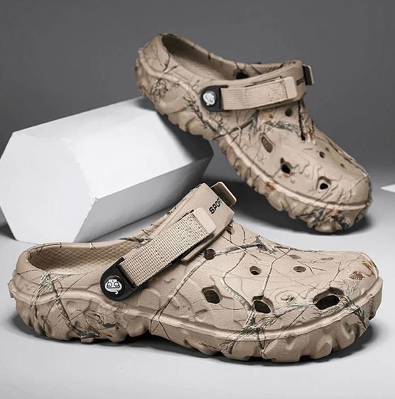 Mens Lightweight Non Slip Sandals Comfortable Soft Sole Summer Slippers 1