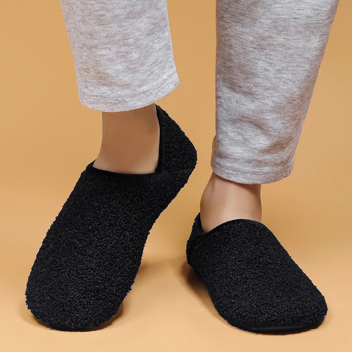 Mens Indoor Slippers Soft Sole Non Slip Lightweight Cotton Fleece Shoes 4