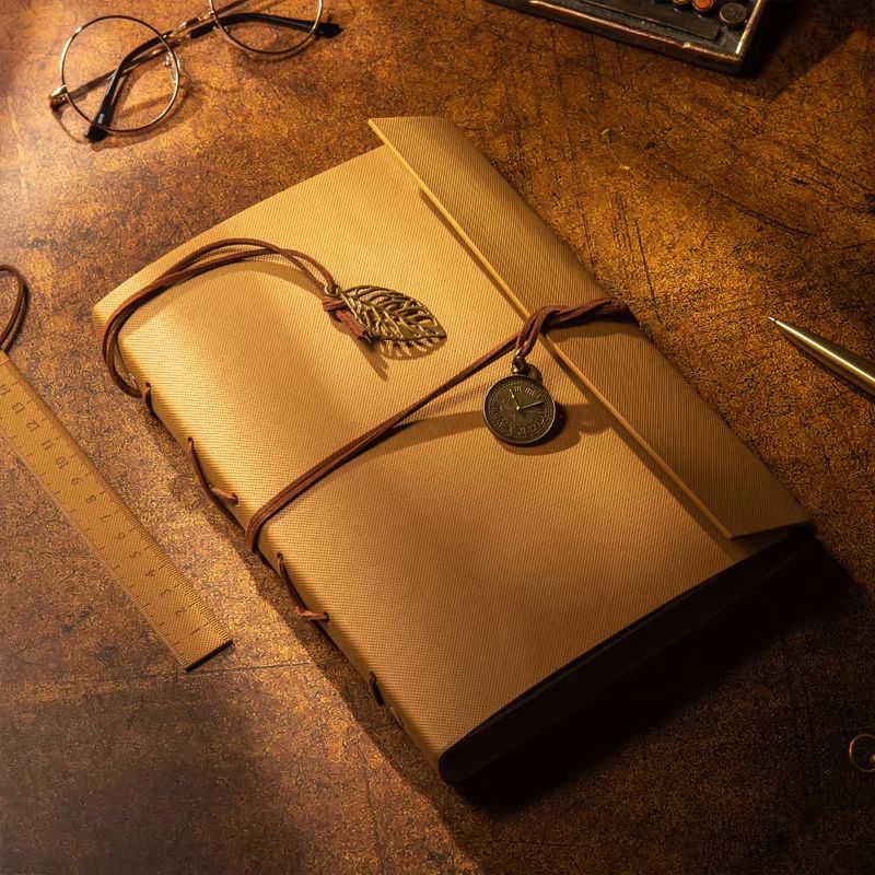 DIY Retro Memory Album – Handmade Scrapbook & Kraft Paper Photo Book with Storage Envelopes for Couples & Gifts