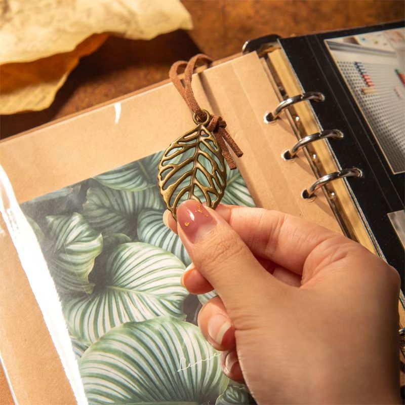 DIY Retro Memory Album  Handmade Scrapbook  Kraft Paper Photo Book With Storage Envelopes For Coupl 4