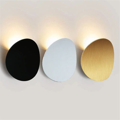 Modern Aluminum LED Wall Lamp for Cozy Indoor Spaces
