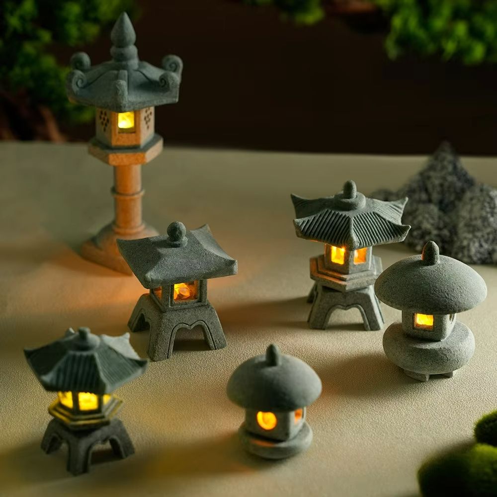 Mini Pagoda Lantern Garden Statue – Zen Outdoor & Aquarium Decoration