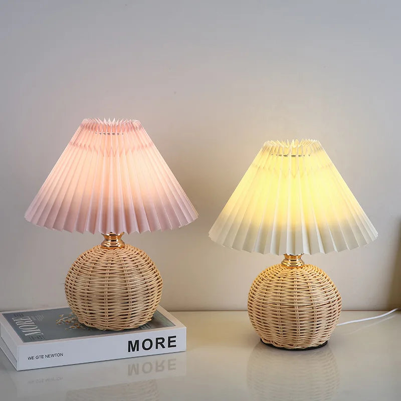 Nordic Ins Wind Internet Red Desk Lamp for Girls, High-End Pleated Bedroom Bedhead Lamp with Warm Night Light