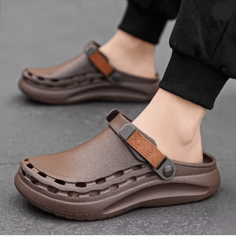 Lightweight Quick Dry Mens Sandals for Outdoor Travel and Beach