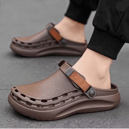 Lightweight Quick Dry Mens Sandals for Outdoor Travel and Beach