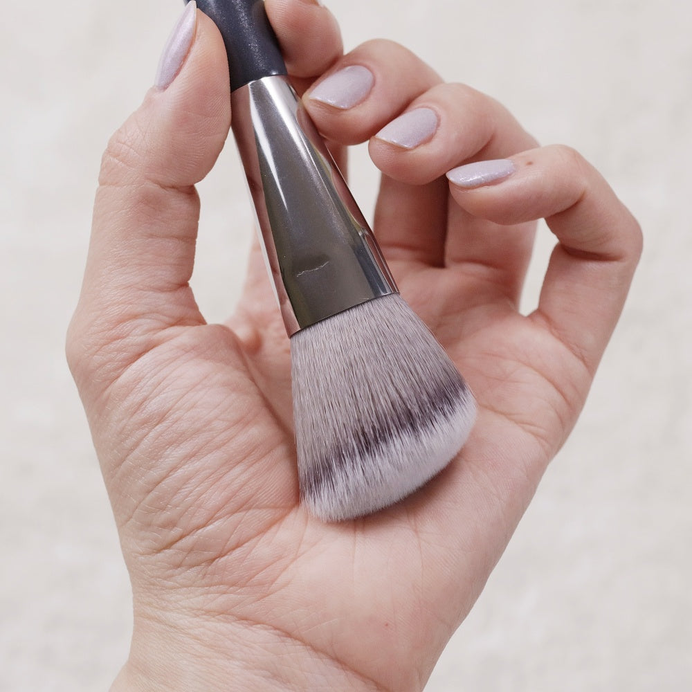 Hot Flashy Angled Blush Brush BKAngie, Face Contour Makeup Brush, Cream Liquid Bronzer Blush Highlighter