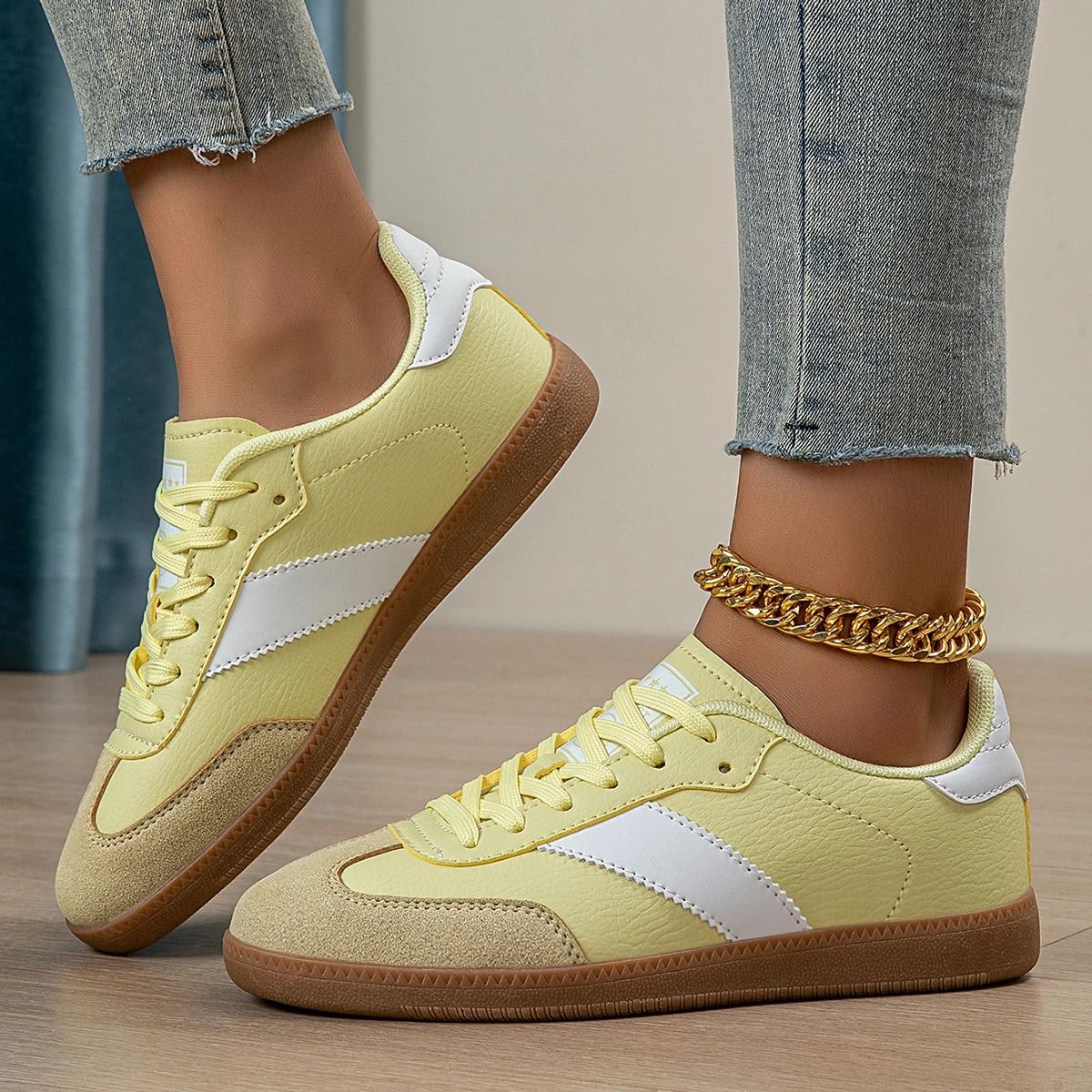 Lightweight Lace Up Fashion Sneakers Comfortable Non Slip Casual Sports Shoes