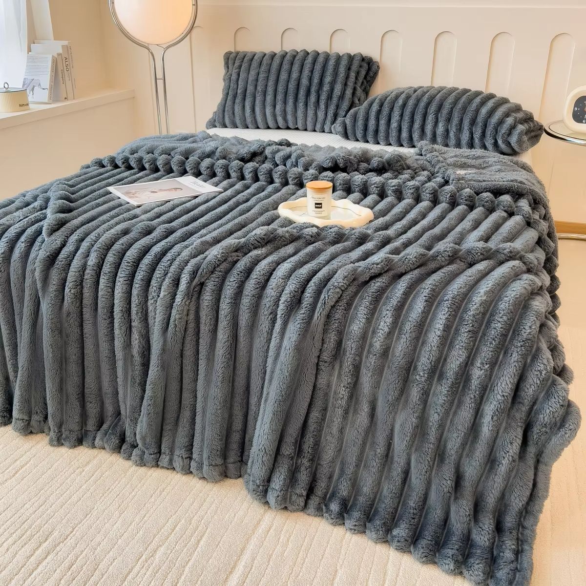 Thickened Striped Multifunctional Blanket  Soft Solid Color Bed Cover Nap Throw  Pet Blanket 3