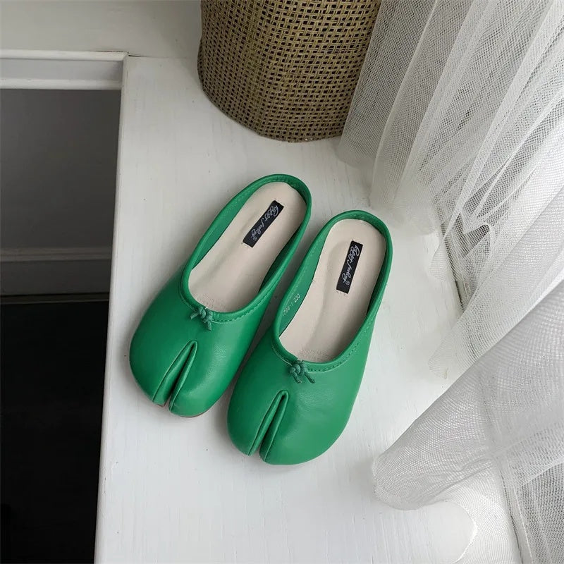 Trendy Womens Pig Hoof Slippers Parted Toe Flat Shoes With NonSlip Rubber Sole For Spring Autumn  I 3
