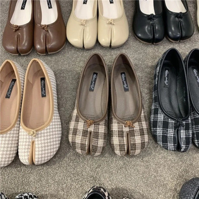 Trendy Womens Pig Hoof Slippers Parted Toe Flat Shoes With NonSlip Rubber Sole For Spring Autumn  I 6