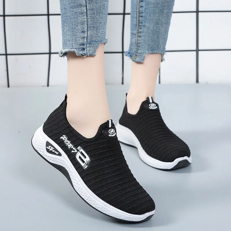 Lightweight Breathable Casual Sport Shoes For Women 4