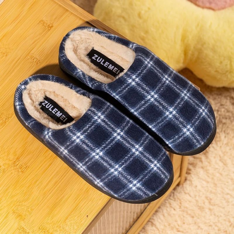 Mens Cozy Fleece Indoor Slippers With Non Slip Sole 1
