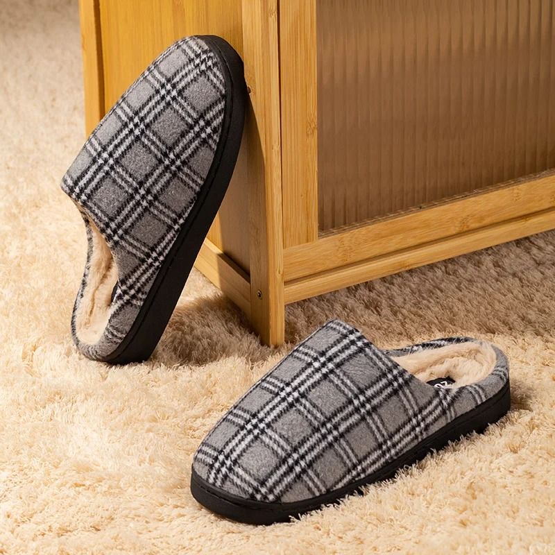 Mens Cozy Fleece Indoor Slippers With Non Slip Sole 2