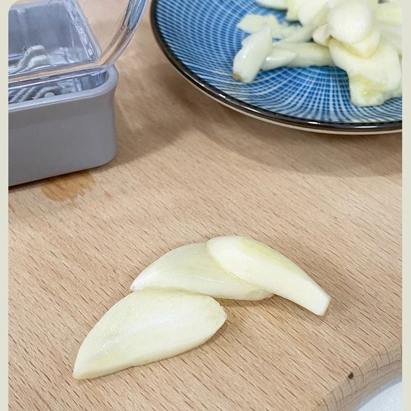Manual Garlic Grinder Press And Grater Kitchen Tool 3
