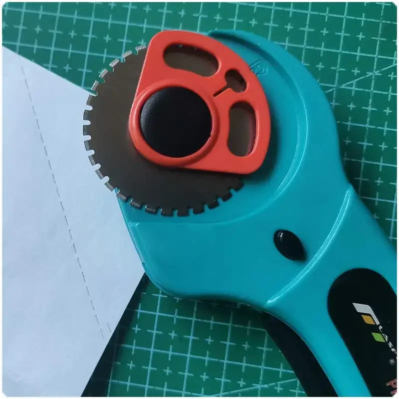 Rotary Cutter R45mm Patchwork Roller, Fabric Quilting Cutting Tools for Cloth, Leather Paper Craft and Sewing