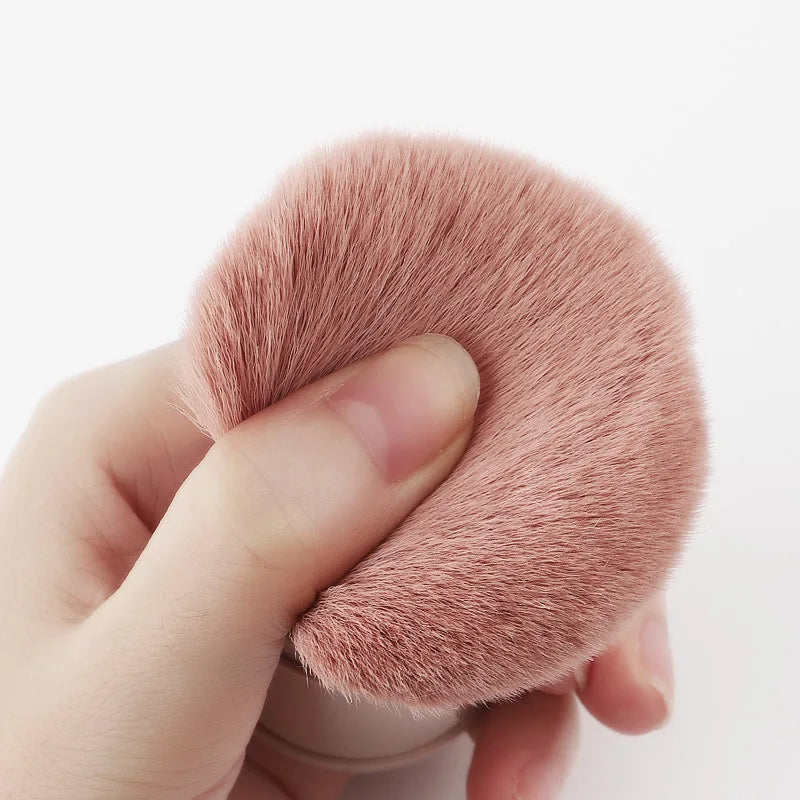 Portable Mini Retractable Blush Brush, Soft Loose Powder Foundation Brush, Multi Functional Makeup Tool for Nails