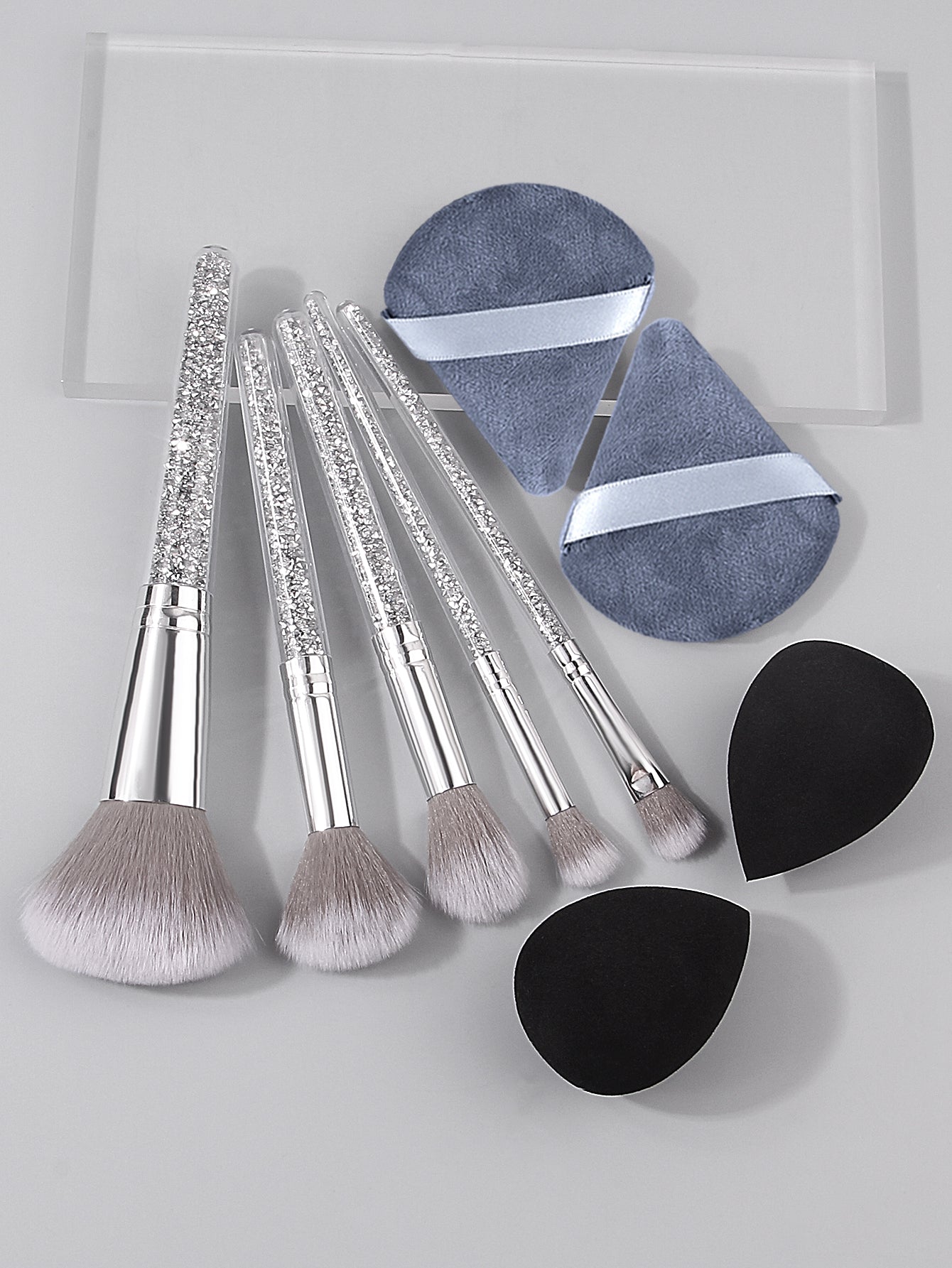 Makeup Brush Set with Diamond Handles, Soft Bristle Blush Eyeshadow Contouring Brush, Makeup Sponge Powder Puf