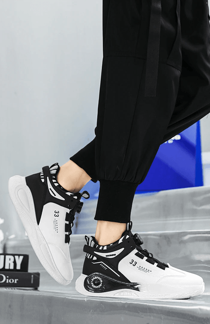 StrideLock Mens Sneakers With Rotating Buckle 2