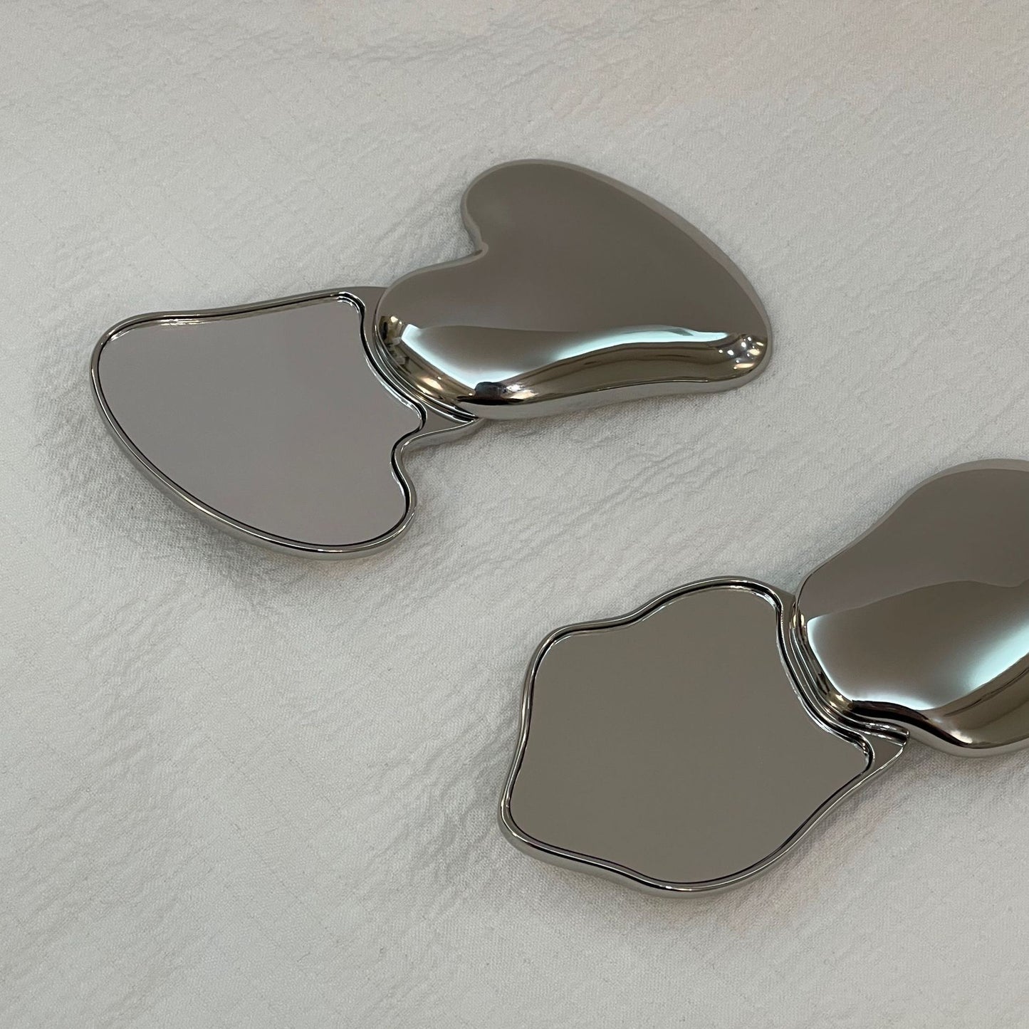Mini Heart-Shaped Handheld Makeup Mirror, Double-Sided Portable Small Mirror, Cute Foldable Makeup Repair Mirror