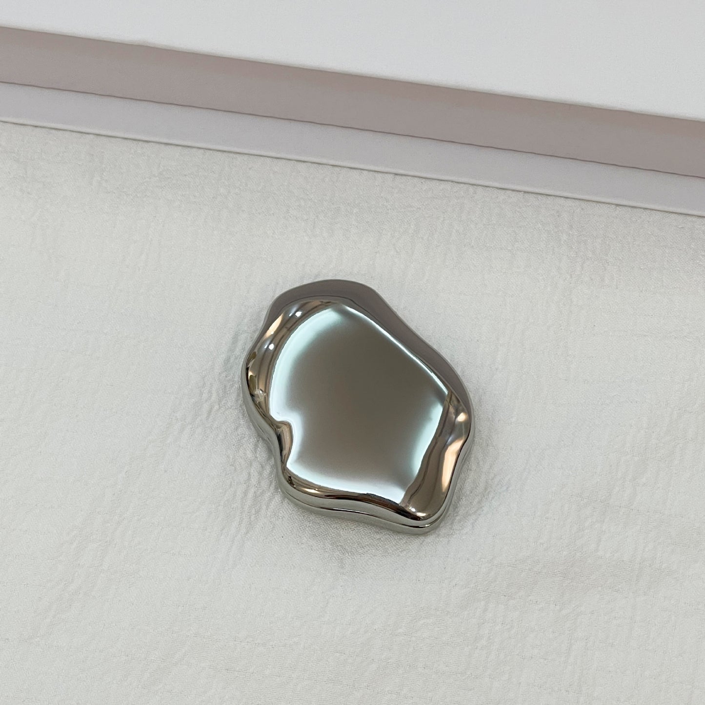 Mini Heart-Shaped Handheld Makeup Mirror, Double-Sided Portable Small Mirror, Cute Foldable Makeup Repair Mirror