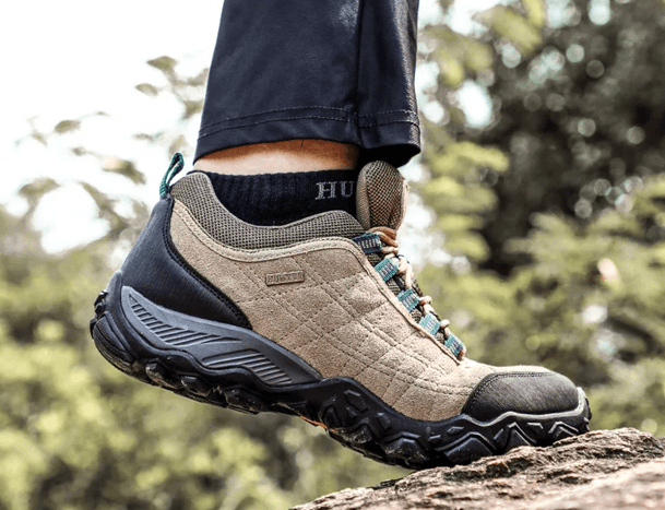 Humtto Mens Leather Hiking Shoes Outdoor Trekking Sneakers 1