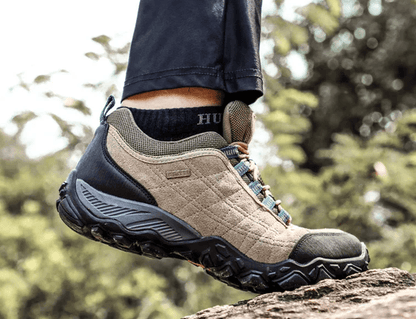 Humtto Mens Leather Hiking Shoes Outdoor Trekking Sneakers 1