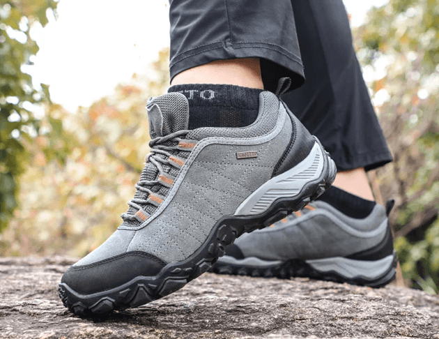 Humtto Mens Leather Hiking Shoes Outdoor Trekking Sneakers