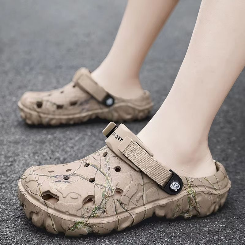2024 Summer Mens Comfortable Sandals  Lightweight NonSlip Garden  Home Slippers 3