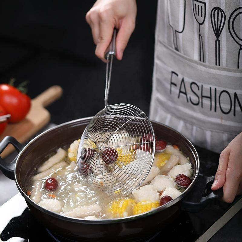 Professional Grade Stainless Steel Frying Strainer, Wire Mesh Skimmer, Colander Spoon for French Fries, Kitchen Supplies