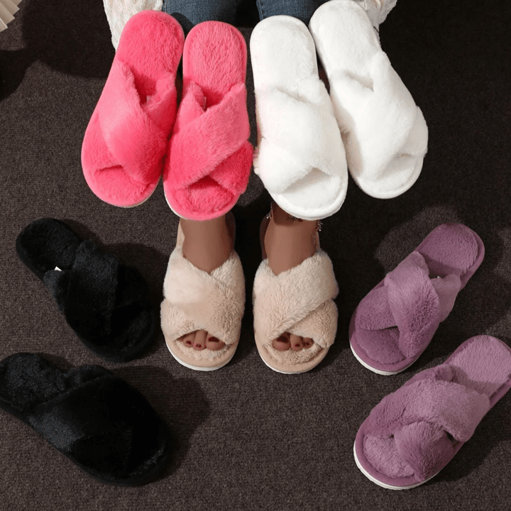 CozyCross Womens Fuzzy Slippers Soft Fur Indoor Open Toe Slides