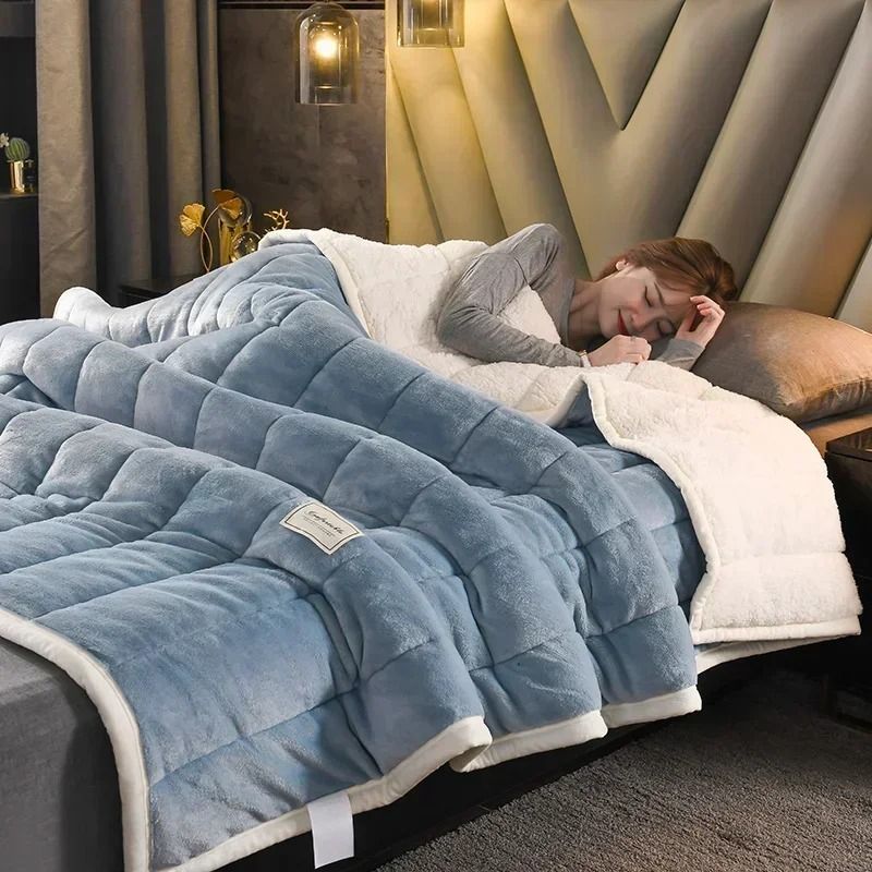 Luxury Flannel Fleece Blanket With Lambs Wool Lining 11