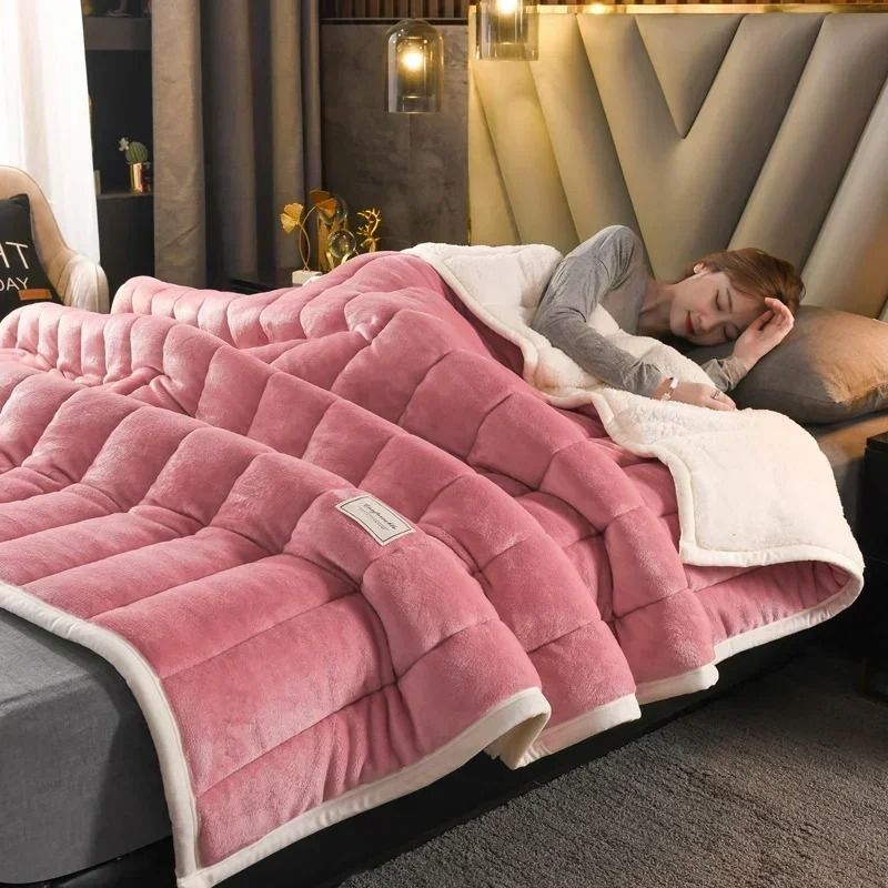 Luxury Flannel Fleece Blanket With Lambs Wool Lining 7