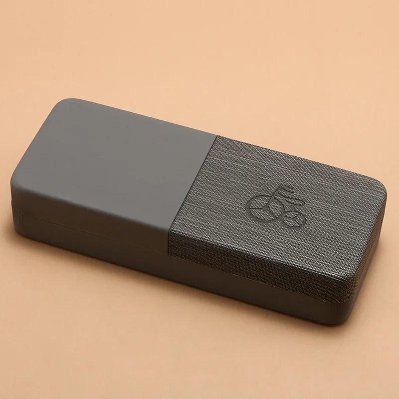 Portable Hard Shell Glasses Case With Contrast Design 6