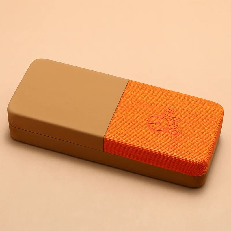 Portable Hard Shell Glasses Case With Contrast Design 8