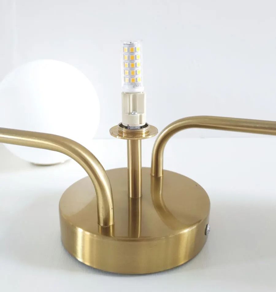 Modern Acrylic Ball Ceiling Light Fixture For Bedroom Corridor And Home Decor 2