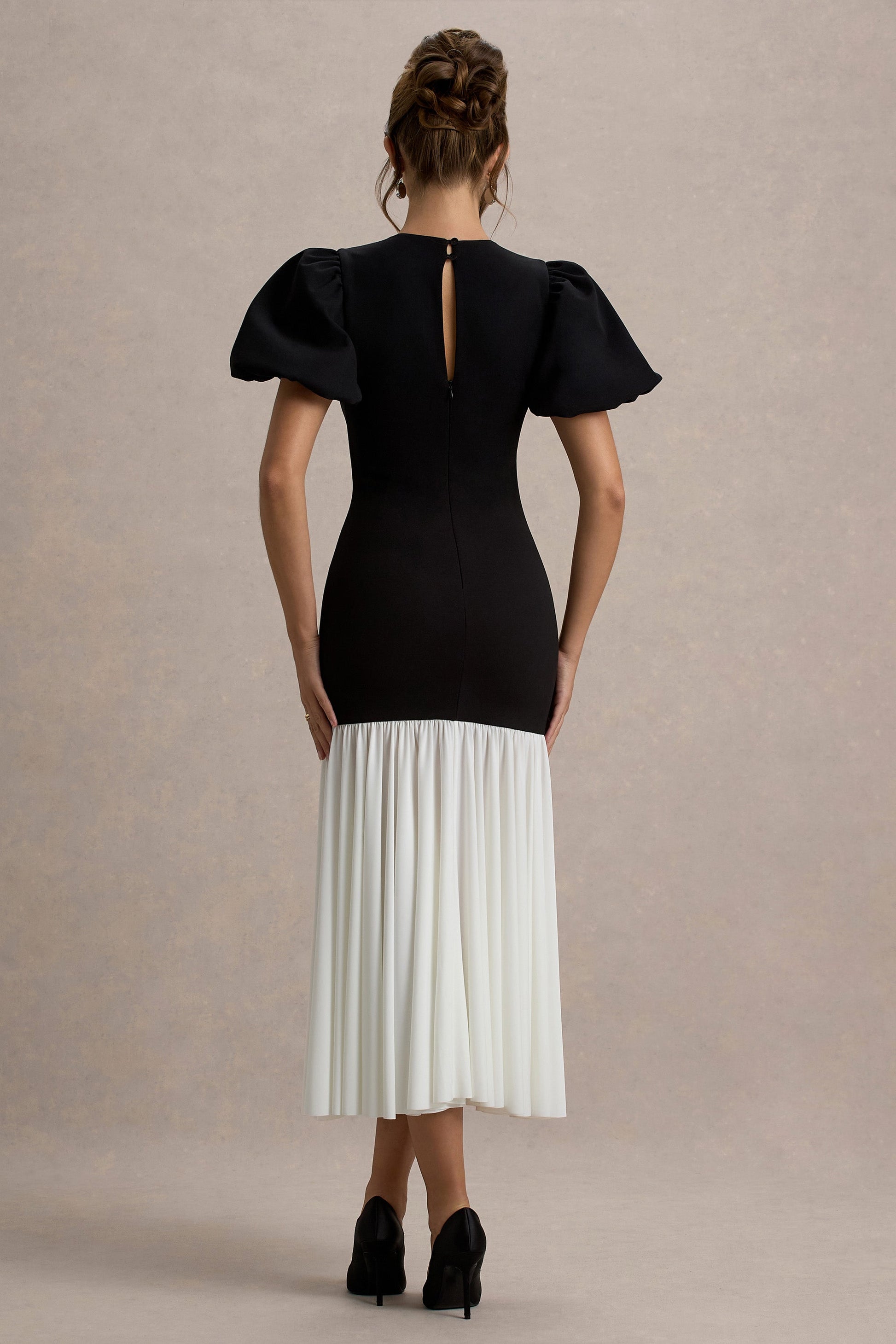 Cinzia | Black & White Puff-Sleeve Volume-Hem Midi Dress